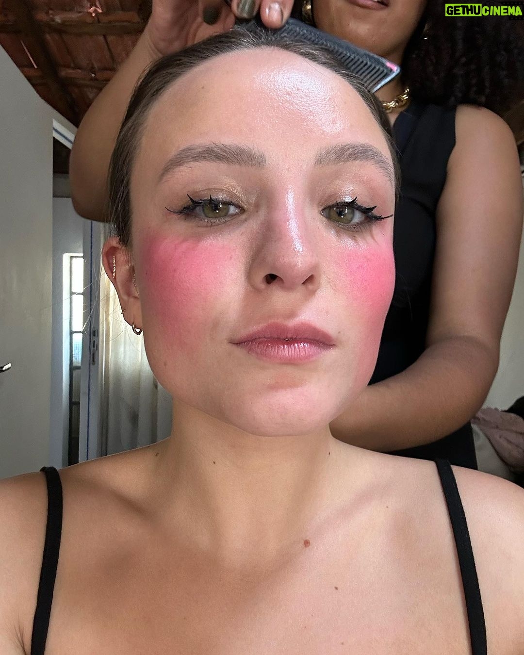 Larissa Manoela Instagram - coleção de selfies que gosto e não necessariamente vocês precisam saber porque