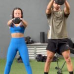 Larissa Manoela Instagram - A era crossfiteira chega e eu tenho a melhor companhia pra me incentivar e treinar comigo 💙💪 TE AMO @andreluizframbach!