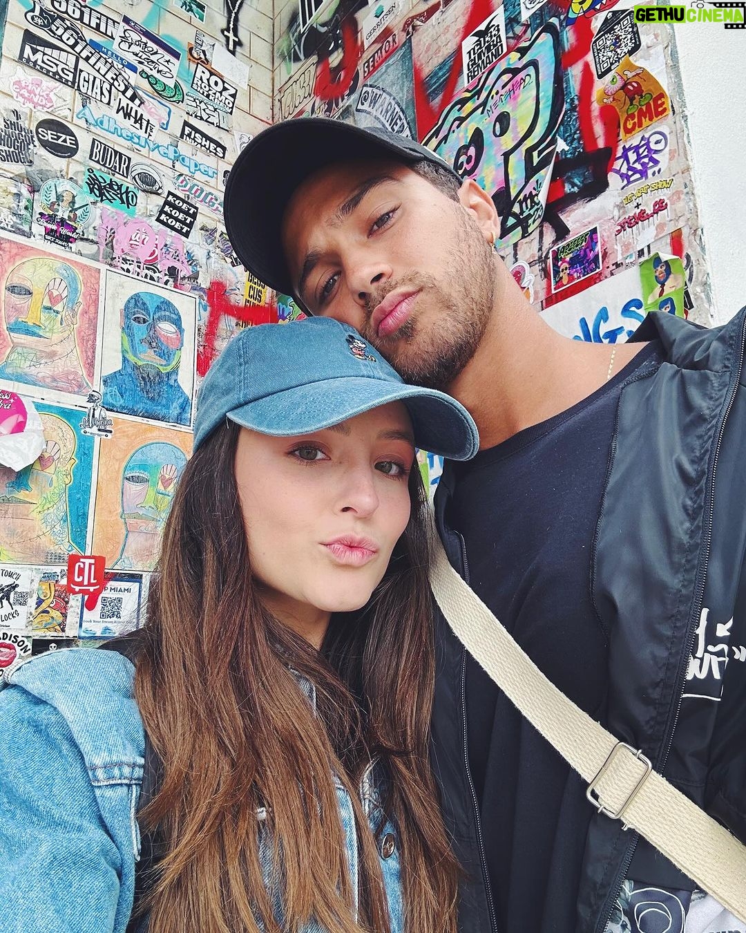Larissa Manoela Instagram - MIAMI MOMENTS 🩵 @rumoamiami Miami Beach, Florida
