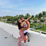 Larissa Manoela Instagram - Aquele carinho e gratidão ao @bentleysobe e @rumoamiami por essa semana incrível em Miami 🌴 Felizes demais e já com vontade de voltar 💚 Ready for the next stop!