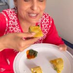 Lataa Saberwal Instagram - Aaj ki recipe manghadant nahi hai 😀. It’s absolutely healthy, tasty & guilt free eating 😋 and superb for breakfast. Will you try this??? #lataasaberwal #authenticallylataa #quickrecipes #quickrecipe #quickrecipes #easyrecipes #easyrecipe #easyrecipesathome #healthyrecipes #healthylifestyle #healthyrecipies #glutenfreerecipes #quickandeasyrecipes #breakfast #whatsinmythalitodaylataasaberwal #whatsinmythali #thali #vegrecipes #whatsinmybowl #breakfasttime☕️