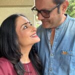 Lataa Saberwal Instagram - Don’t think that we “don’t fight” after looking at this pic 😂😂. After all marriages are made in heaven ❤️ @sethsanjeev #lataasaberwal #couplegoals #authenticallylataa #couple #couples