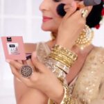 Lataa Saberwal Instagram - 𝑮𝑹𝑾𝑴 𝒇𝒐𝒓 𝑮𝑨𝑵𝑷𝑨𝑻𝑰 . Let's celebrate goodness. Outfit @ritudeoras Products used:- @lorealindia Infallible full wear 317 Almond @maybelline_ind @maybelline Fit me loose powder no. 25 Fit me blusher no. 50 revolutionary @bobbibrown Highlighting powder pink glow @lakmeindia Eyeconic mascara @lotus_herbals lipstick 581 peach love sugar Makeup fixer Thank you 🎥 @shriharsh_photography Hairstyle @ashachadda96