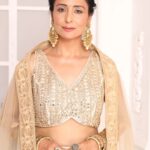 Lataa Saberwal Instagram - All about festivities ❤️❤️ 📸 @shriharsh_photography Thank you for lovely pics. #lataasaberwal #authenticallylataa #indianoutfit #indianoutfits #indianoutfitideas #indianoutfitswag #indianwedding #indianbride #indianwear #indianfashion