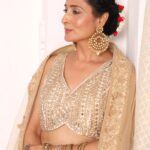 Lataa Saberwal Instagram - All about festivities ❤️❤️ 📸 @shriharsh_photography Thank you for lovely pics. #lataasaberwal #authenticallylataa #indianoutfit #indianoutfits #indianoutfitideas #indianoutfitswag #indianwedding #indianbride #indianwear #indianfashion