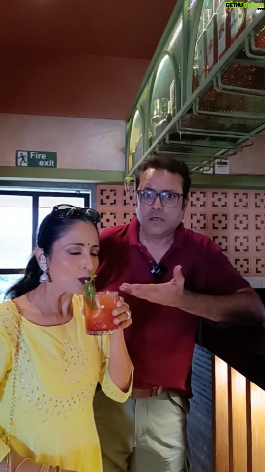 Lataa Saberwal Instagram - DAKSHIN BAR & KITCHEN @dakshinbarandkitchen (Quarter Joint & Family Restaurant. Amazing funfilled evenings & Bollywood music. ADDRESS & CONTACT π Lovely House Nehru Road, Station Rd, Santacruz East, Mumbai, Maharashtra 400055 Contact- 078978 90115 @sethsanjeev #lataasaberwal #sanjeevseth #khaudostsanjeevseth #food #restaurant #bar #foodie #foodblogger #foodies #foodlovers #foodloversindia #foodlove #foodstagram #foodgasm #foods #whatsonmyplate #whatsfordinner #whatsinmybowl #whatsinmythalitodaylataasaberwal #whatsinmythalitoday