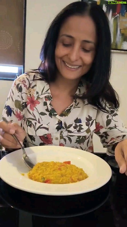 Lataa Saberwal Instagram - 𝑬𝒂𝒕𝒊𝒏𝒈 अनाज 😋 𝒂𝒇𝒕𝒆𝒓 7 𝒅𝒂𝒚𝒔 𝒐𝒇 𝑨𝒉𝒂𝒓𝒗𝒆𝒅𝒂 𝒅𝒊𝒆𝒕 𝒇𝒐𝒓 𝒂𝒄𝒊𝒅𝒊𝒕𝒚. 𝑫𝒊𝒅 𝒕𝒉𝒊𝒔 𝒇𝒐𝒓 𝒕𝒉𝒆 𝒇𝒊𝒓𝒔𝒕 𝒕𝒊𝒎𝒆 𝒊𝒏 𝒎𝒚 𝒍𝒊𝒇𝒆!! #lataasaberwal #vegan #aharveda #naturopathie #healthylunch #healthylifestyle #healthyfood #health #healthyeating #healthyrecipes #healthybreakfast #healthyskin #healthymealpreps #healthymeals #healthyliving #healthiswealth #whatsinmybowl #whatsinmylunchbox #whatsinmypyaalitidaywithlataasaberwal #whatsinmythalitodaylataasaberwal #whatsinmythalitoday