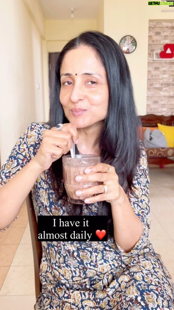 Lataa Saberwal Instagram - ** Omega 3 + vitamins + minerals + protein , my ALL IN ONE DRINK 😍 which I consume almost everyday! #lataasaberwal #authenticallylataa #healthylifestyle #healthyfood #healthandwellness #healthyeating #healthy #healthiswealth #healthylifestyle #healthybreakfast #healthyhair #healthychoises #heslthyrecipes #healthycooking