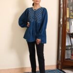 Lataa Saberwal Instagram - 7 𝙘𝙡𝙖𝙨𝙨𝙞𝙘 𝙬𝙤𝙧𝙠 𝙤𝙪𝙩𝙛𝙞𝙩𝙨 . Full video on my YouTube channel. Link in bio 📸 @shriharsh_photography #lataasaberwal #nofilterlataa #workwear #officeoutfit #officewear #classic #classicoutfit #officelady #clasdicoutfit #outfitoftheday #outfitideas #outfits