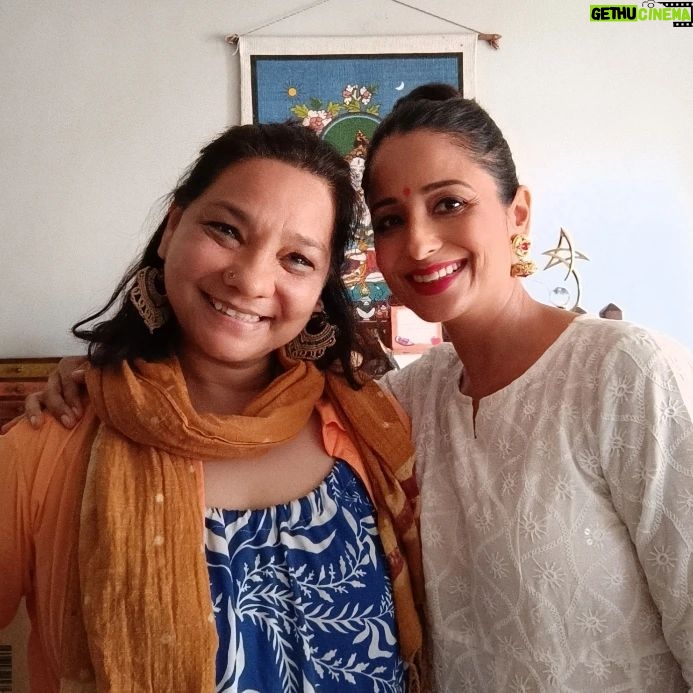 Lataa Saberwal Instagram - Years after years our friendship has grown stronger. Blessed to have you as my friend Sunni. Happy b'day 🎂❤️❤️🧿 #lataasaberwal #authenticallylataa #sunitarajwar