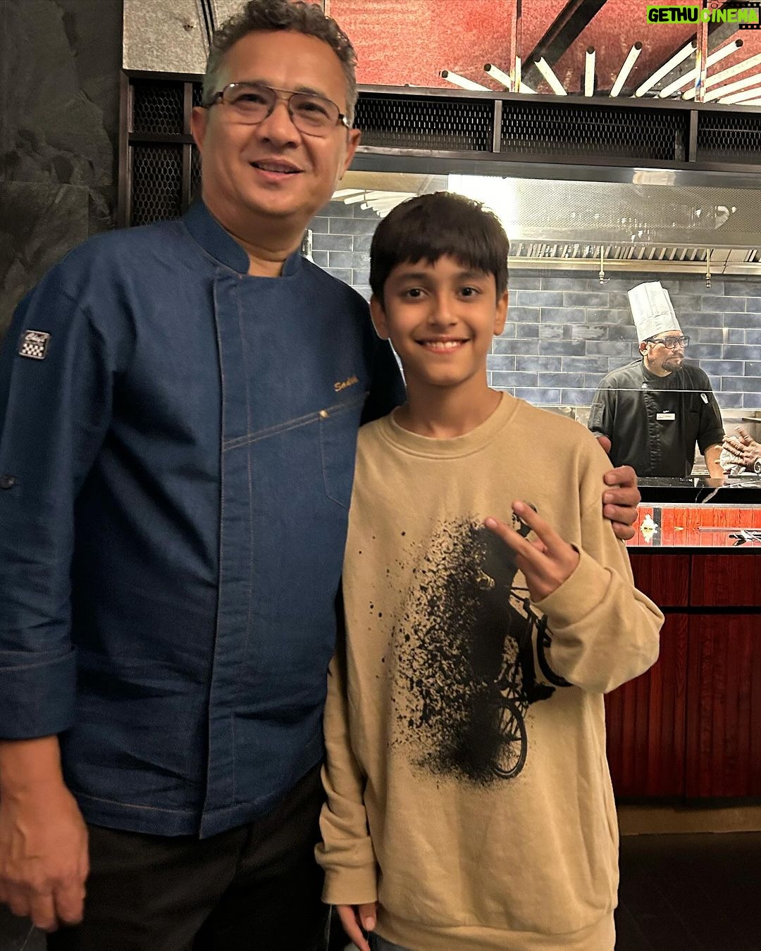 Lataa Saberwal Instagram - Our heart is where good food is😋. My favourite 🔥girl @kaveripriyam_official . Chef Sadik not just a culinary maestro but the warmest chef I have met. Thank you for a great food experience @gomamumbai @nehaantani88 Radisson Mumbai Goregaon