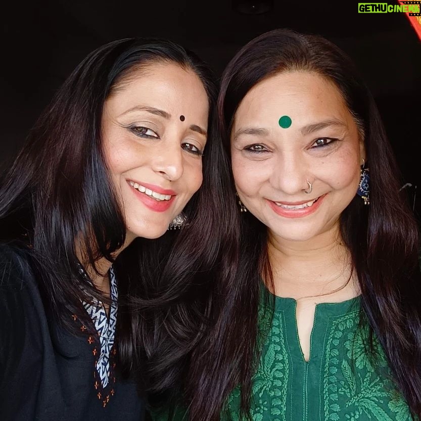 Lataa Saberwal Instagram - Years after years our friendship has grown stronger. Blessed to have you as my friend Sunni. Happy b'day 🎂❤️❤️🧿 #lataasaberwal #authenticallylataa #sunitarajwar