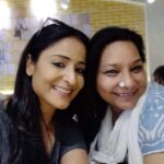 Lataa Saberwal Instagram - Years after years our friendship has grown stronger. Blessed to have you as my friend Sunni. Happy b'day 🎂❤️❤️🧿 #lataasaberwal #authenticallylataa #sunitarajwar