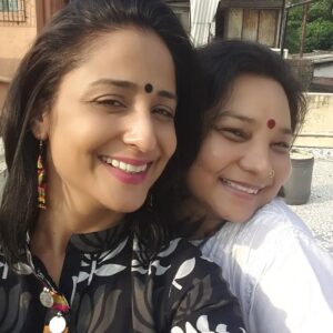 Lataa Saberwal Instagram - Years after years our friendship has grown stronger. Blessed to have you as my friend Sunni. Happy b'day 🎂❤️❤️🧿

#lataasaberwal #authenticallylataa #sunitarajwar