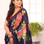 Lataa Saberwal Instagram - Colourful Navratri. Watch full saree haul under *1k* , link in story, channel link in bio. 📸 PC @mohammad_shaikh_1010 #lataasaberwal