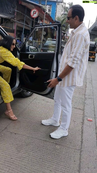 Lataa Saberwal Instagram - 🎭🎬It is said that always make your time valuable by by doing good things. There are few people who make your time valuable by just their presence and @lataa.saberwal is one of them, DIFA students loved meeting her in Mumbai and had great time with her. ADMISSIONS OPEN 📲 9354291524 📧info@thedifa.com 🌐www.thedifa.com . . . . . . . . .#mumbai #actingtips #semantkapoor #difa #semantactingcoach #delhiinstituteoffilmandacting #acting_institute #actingcoach #actingschool #actinglife #actinginstitute #actingclass #bollywood #actingclasses #actingteacher #acting #stanislavsky #actorsaccess #actorslife🎬 #actorstudio #actorsofinstagram #actingworkshop #methodacting #actingskills #indian_film_industry #actingschool #acting #theatre #filmacting #actingtips Delhi Institute of Film and Acting