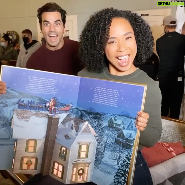 Latonya Williams Instagram - A Glenbrooke Christmas is on at 7pm here on the west coast! Another lovely Christmas @hallmarkmovie to make you feel all warm and fuzzy inside. ❤️ Watch the Canadian premiere on the @w_network Had a blast shooting this one thanks to our awesome director @davidistrasser, lovely executive producer @epmy1013, and our hilarious leading man and lady @antoniocupo and @autumn_reeser. Great casting @jackielindcasting thank you!! #hallmark #christmasmovie #aglenbrookechristmas #vancouveractor #blackactress