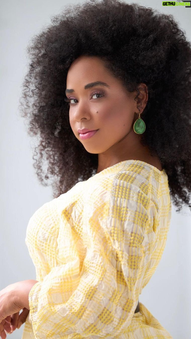 Latonya Williams Instagram - We are back this Friday with an All New Episode of ONE ON ONE WITH COURTNEY STARKS!!! Joining us this week is Actress LaTonya Williams (@latonya_williams ) We had a BLAST! Make sure you mark your calendar & Join us Friday at 8PM EST! LINK IN MY BIO! Head Over And Subscribe! I love you for watching! š