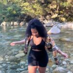Latonya Williams Instagram - Wade through an ice cold river that leads to a waterfall in slides? What could possibly go wrong? I hope y’all have been out there living it up this summer! I have been LIVING in this top by @cittaactivewear - remember all my followers get 15% with code LATONYA15 (Cuz I love supporting local brands with products that are ETHICALLY made) #liveitup #livefearlessly #lynncanyon #actorlife #explorebc #vanlife #ethicalfashion #ethicalactivewear