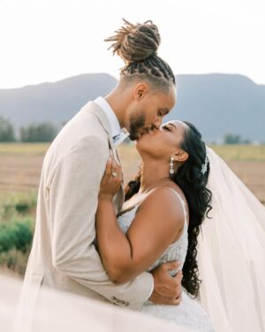 Latonya Williams Instagram - Mr & Mrs Smith✨

Its been a month and it feels like we’ve known each other for a lifetime but FUN FACT: We got married exactly nine months from the day we met. 

I mean, it takes nine months to create a life right? ☺️😉🥰

Hair @aliciastyleshair 
Make up @afterglowstudios 
Dress @lisasbridal 
Photos @onestylishwedding 

#relationshipgoalsunlocked #relationshipstatusupgrade #partnersinlife 
#buildingdreamstogether 
#bestrelationship 
#relationships 
#commitment 
#nobackdoors 
#lovethatlasts