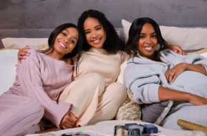 Latonya Williams Instagram - Canadian fam the due date has FINALLY arrived! Watch #merryliddlechristmasbaby TOMORROW at 9/8c on @city_tv (you can also re-watch #merryliddlechristmaswedding right before😉) US fam y’all can catch it same time on @lifetimetv 🥳🥳🥳

#itsawonderfullifetime #christmasmovies