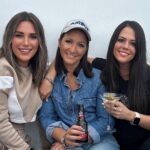 Laura Gallego Cabezas Instagram - Yo iba a tener un mal día, pero las llamé pa que vinieran a arreglarlo ❤️ Gracias @inesleonsanchez @mlosanval ❤️