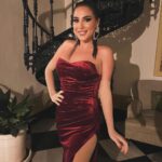 Laura Gallego Cabezas Instagram - Noche para el recuerdo en González Byass… Mi Jesús ha estado de categoría suprema ❤️ Estoy loca por enseñaros documentos gráficos que lo reflejan 👏🏼 Pd: Qué incómodo es un guante de red por Dios de mi vidaaaaa! Eran ideales los guantes y las medias de red con brillantitos, pero no me los pongo más mientras me acuerde jajajajaja