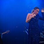 Laura Gallego Cabezas Instagram - Ayer en HUÉRCAL OVERA lo dimos todo!! Gracias por el cariño a toda la gente que nos acompañó, gracias a mi equipo de músicos, sonido, oficina y director artístico por cuidarme dentro y fuera del escenario… @pacenteno te pasas el juego con la escenografía y con todo!!! Soy muy afortunada ❤️‍🩹