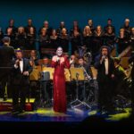 Laura Gallego Cabezas Instagram - Fue increíble compartir este CANTO DE CAMPANILLEROS con @cantoresdehispalis !!! Siento debilidad por ellos, y siempre están dispuestos a inundar de música los corazones… Me encantó teneros a mi lado en una noche tan especial para mí, gracias por acompañarme y hacerme feliz con vuestra presencia ❤️ 📸 @melifotografia7 Teatro de la Maestranza