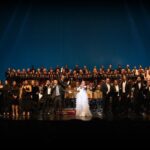 Laura Gallego Cabezas Instagram - Anoche presenté en el @teatrodelamaestranza de Sevilla mi disco de navidad, en colaboración con @fundacioncajasol y a beneficio de @fundacionalala … Fue un sueño, ese es mi resumen! Gracias a los coros @coroentreolivos y al de @lahiniesta_sevilla , gracias a las cornetas de @lascigarreras , a los tambores de @hdaddelosgitanos , a la @bsmsevilla capitaneada por @franciscojaviergutierrezjuan , y GRACIAS a las estrellas que me alumbraron el camino @pedro_elgranaino @josemanuelsoto_oficial @davidlagaresbass @hector_sandoval_oficial @alvrodcar @cantoresdehispalis y gracias a @canalsurradiotv por acompañarme siempre e inmortalizarlo para su próxima retransmisión 📸 @melifotografia7 Teatro de la Maestranza