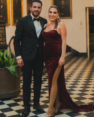 Laura Gallego Cabezas Instagram - Me han quedado unos recuerdos preciosos de esa noche tan especial… Gracias @jesusmendez_cantaor @tiopepefestival por este sueño cumplido ❤️ Gracias a @pepedelmorao y a los pedazo de artistas que pusieron música y coros a nuestras voces, espero que sea la primera de muchas 💋