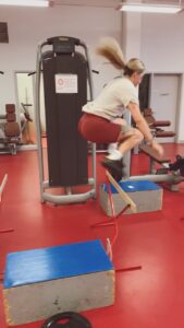 Laurie Blouin Instagram - Big workout before a big weekend 🤪 #BootsAndHeartsFestival PEPS de l'Université Laval