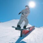 Laurie Blouin Instagram - Thank you @cardronaparksnz for the good times🙌🏻!! #Snowboarding #NewZealand 🎥 @jf_houle Cardrona Alpine Resort