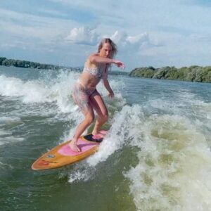 Laurie Blouin Instagram - 🏄🏼‍♀️🏄🏼‍♀️ #Wakesurfing #Summer