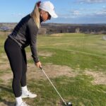 Laurie Blouin Instagram - Golf season is on ⛳️!! Another day, another golf ball that I'll never see again😂✌🏼 #GolfSeason #ItsOn