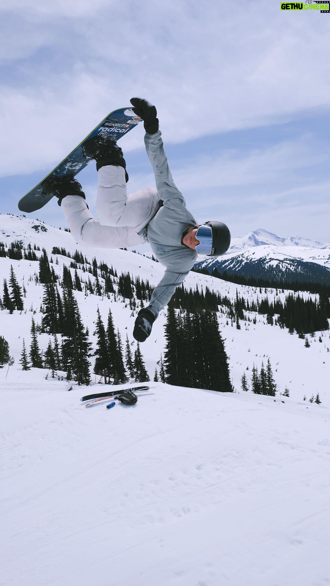 Laurie Blouin Instagram - Spring has sprung🌸 #Snowboarding #Whistler 🎥 @jf_houle Whistler, Canada