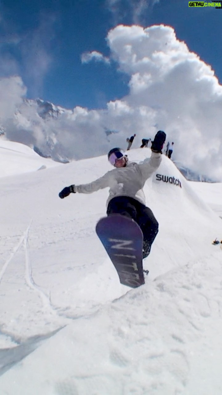Laurie Blouin Instagram - Heading to Whistler tomorrow for sum more of that🙃 #Snowboarding #Whistler 🎥 @jake_the_snake1