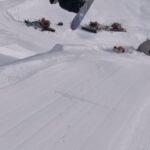 Laurie Blouin Instagram - @thenines.cc ❤️‍🔥🙌🏻 #Snowboarding #SwatchNines 🚁: @hoffi_fpv