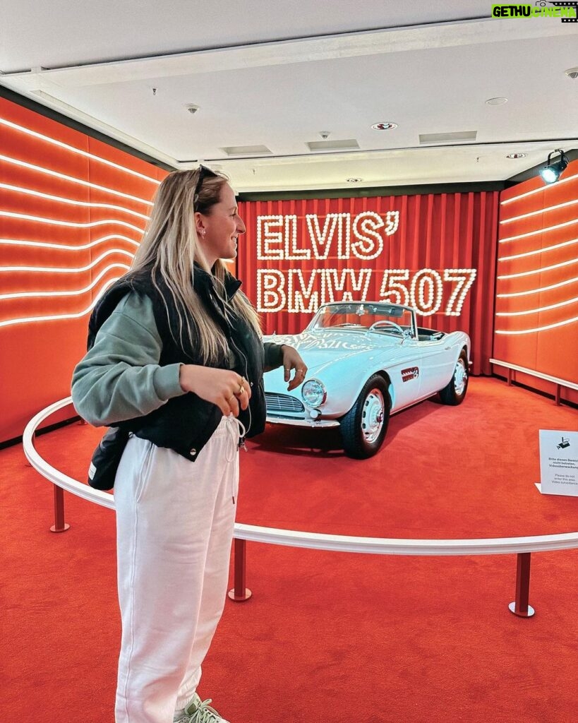 Laurie Blouin Instagram - Pit stop at the BMW museum 🚗💨 #Cars #BMW #Elvis BMW Museum, Munich