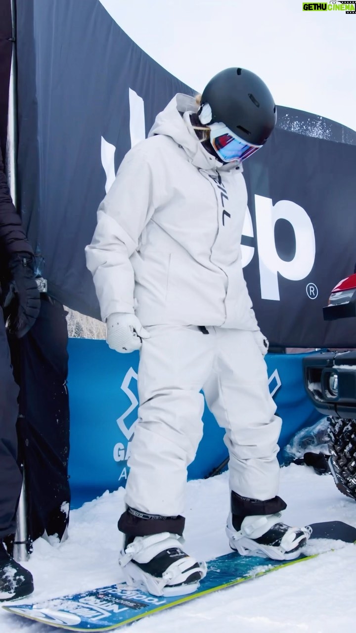 Laurie Blouin - 2.6K Likes - Stoked to be back in Aspen for @xgames🔥 #Snowboarding #XGames #XGamesmode
🎥 @jf_houle @artificesports
