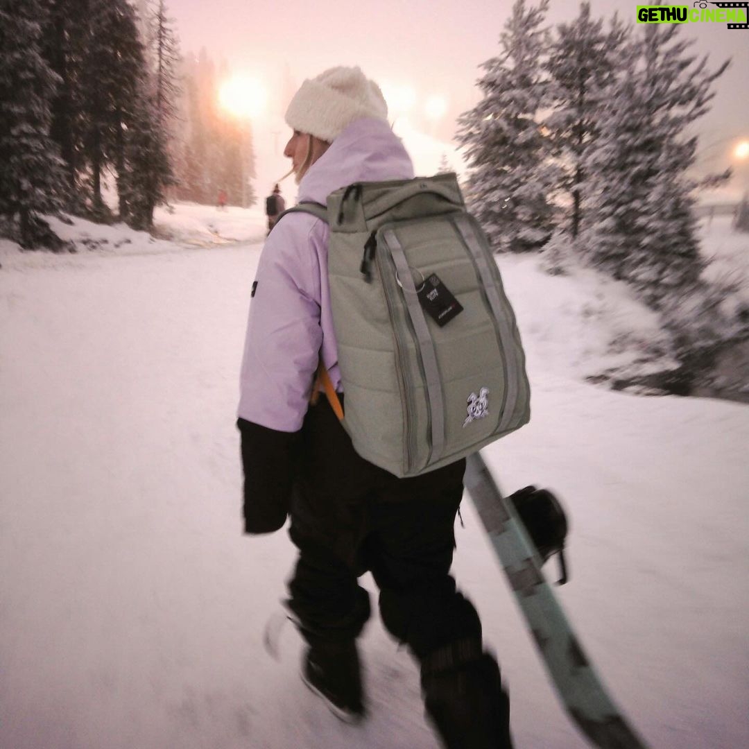 Laurie Blouin - 2.1K Likes - Reindeers, snowboarding and northern lights 🙌🏻🤍 #Finland #Snowboarding #WinterWonderland