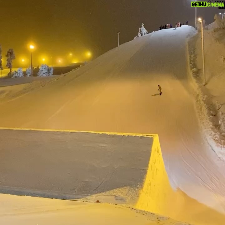 Laurie Blouin - 2.1K Likes - Reindeers, snowboarding and northern lights 🙌🏻🤍 #Finland #Snowboarding #WinterWonderland