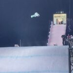 Laurie Blouin Instagram - What a night in Chur! Missed the podium by 1 spot. First comp in the books 📚 #Snowboarding #BigAir #Chur 📷 @fissnowboard & @shansweeneyy