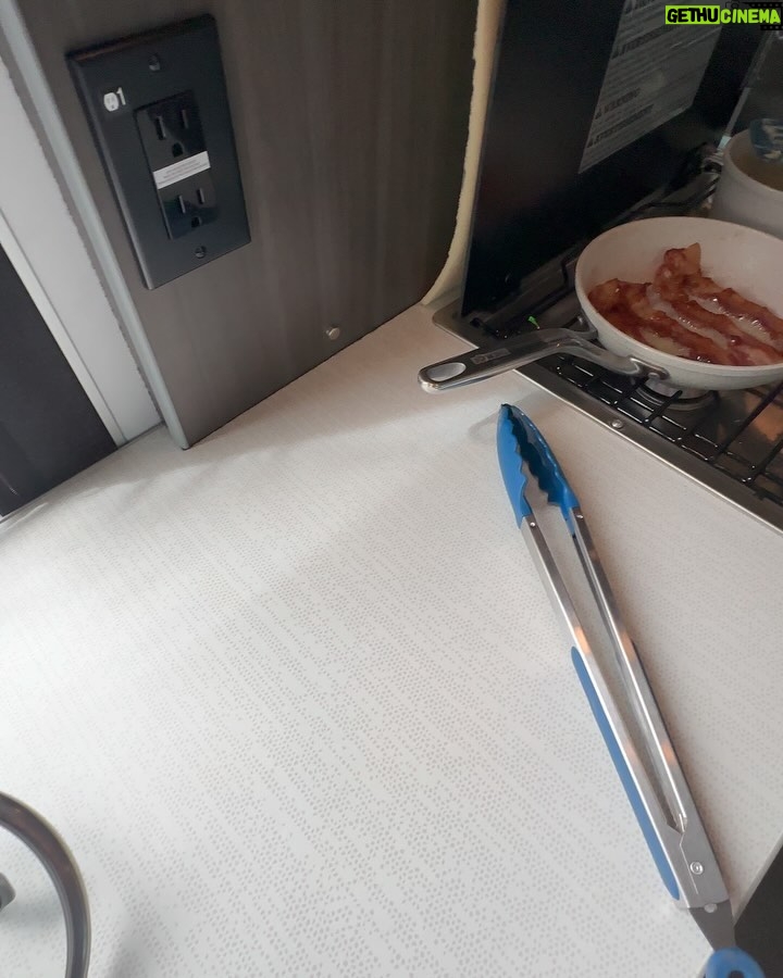 Laurie Blouin Instagram - Life lately🥰 @safari_condo #PEI #NovaScotia