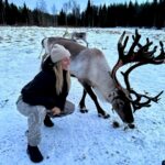 Laurie Blouin Instagram - Reindeers, snowboarding and northern lights 🙌🏻🤍 #Finland #Snowboarding #WinterWonderland Kitkajärvi, Kuusamo