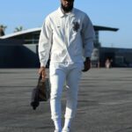 LeBron James Instagram - ✈️✌🏾👑