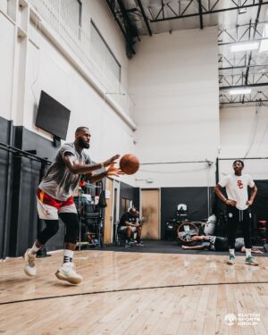 LeBron James Instagram - It’s my job to always remain strong & to show them the blueprint regardless of the outcome! #JamesGang👑 #BryceMaximus🤴🏾 #MyTwin✊🏾