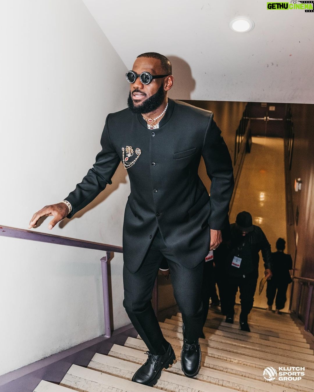 LeBron James - 2.5 Million Likes - When the #JamesGangπ invades we ainβt about play play! We come to Fπ©π . About last night! #EspyVibes π«‘ . Love who love and who hate! Itβs all apart of the journey! ππΎβπΎππ€