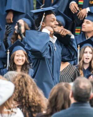 LeBron James Instagram - PROUD!!!! 🥺🥺🥺🙏🏾. CONGRATULATIONS & LOVE YOU KID! @bronny 👨🏾‍🎓👑