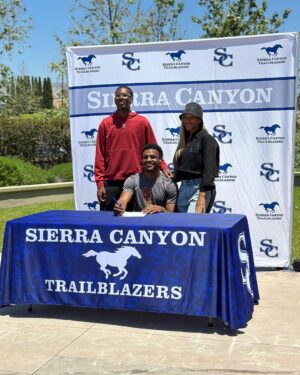 LeBron James Instagram - My boy signed his letter of intent yesterday for @uschoops! So damn happy and proud of you @bronny!! Pops shed a gangsta 🥺😢 seeing this. So AMAZING!! #ProudDad #BronnyGoingToCollege😱 #JamesGang👑 #FightOn✌🏾